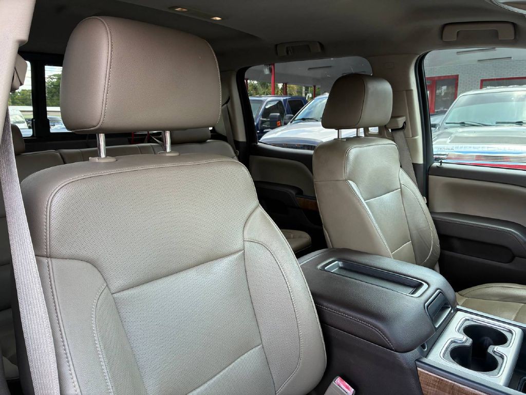 2015 GMC Sierra 2500 Image 17