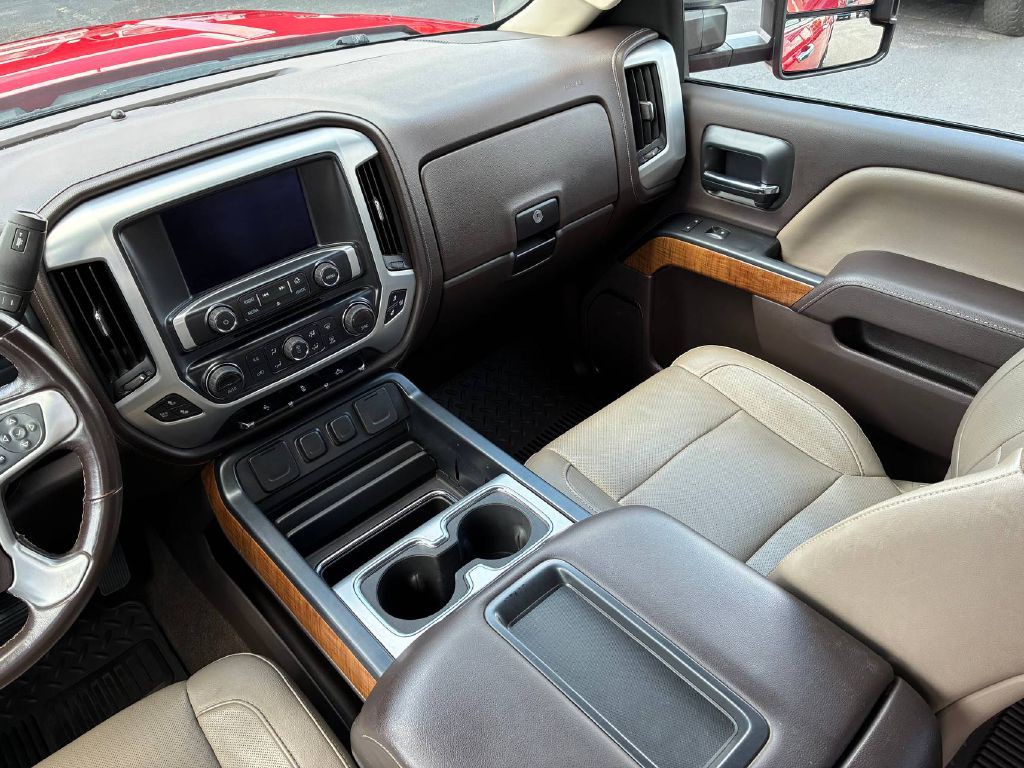 2015 GMC Sierra 2500 Image 19