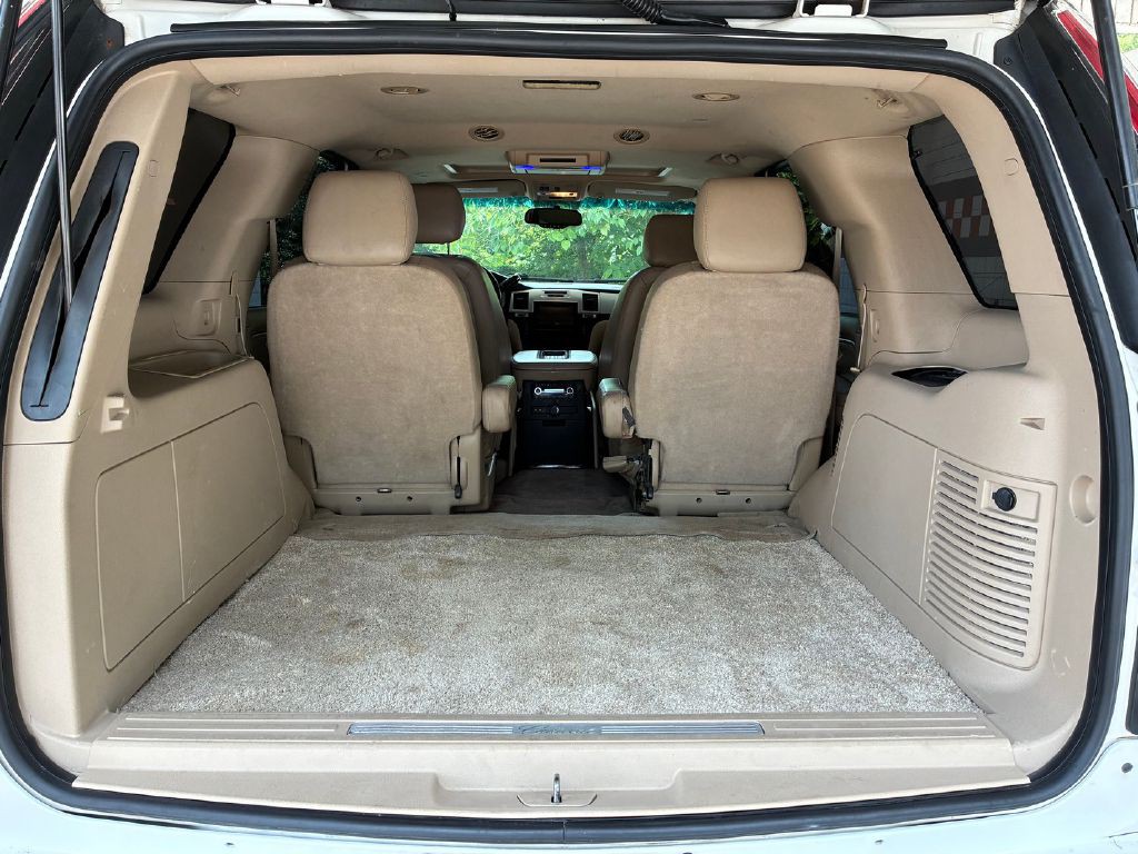 2013 Cadillac Escalade Image 15