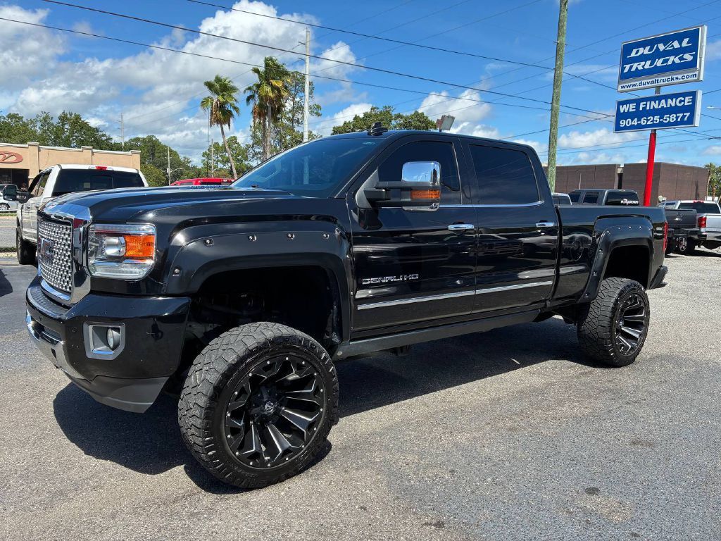 2016 GMC Sierra Image 2