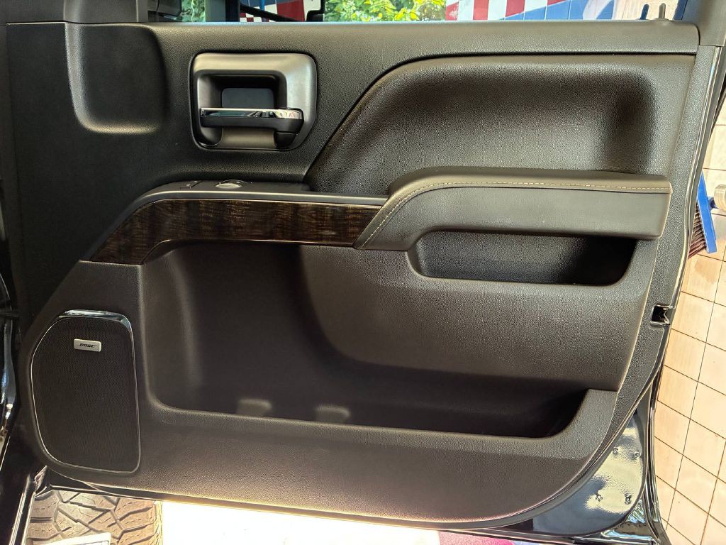 2016 GMC Sierra Image 17