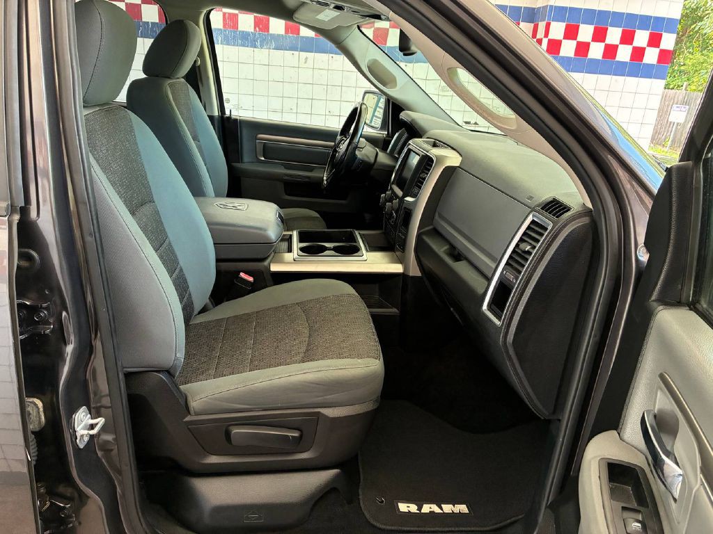 2014 RAM 1500 Image 14