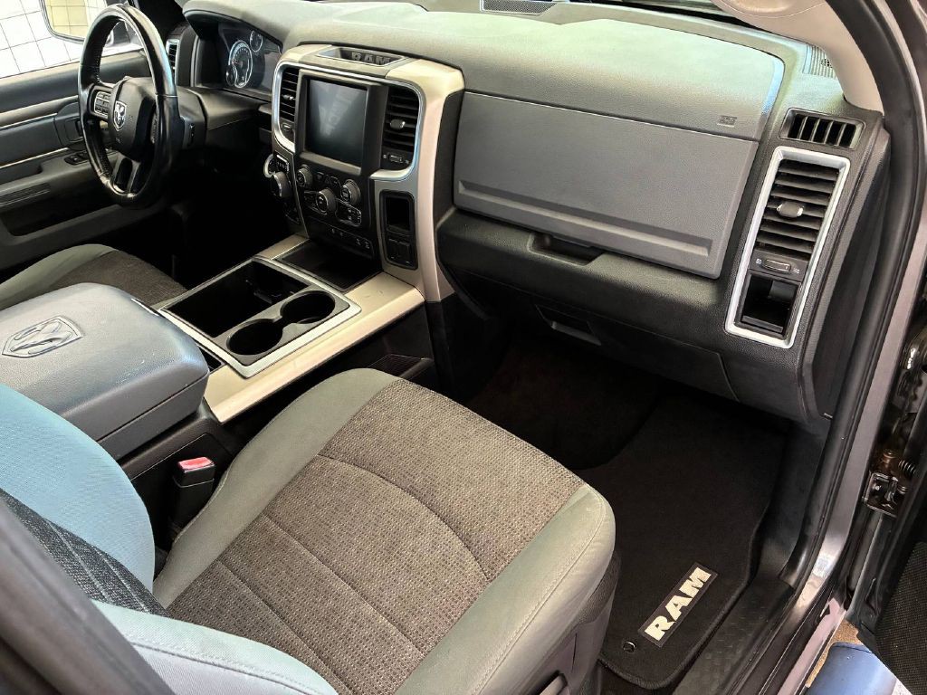 2014 RAM 1500 Image 15