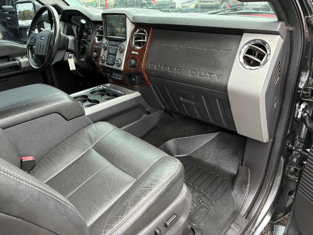 2015 Ford F-250 Image 17