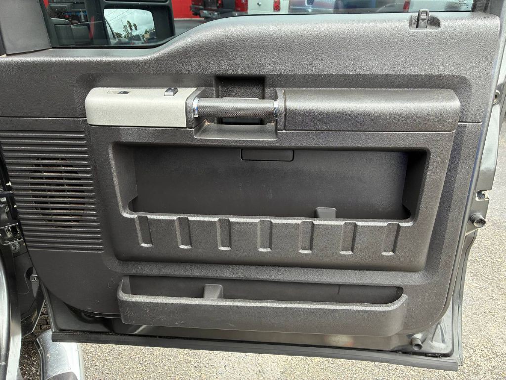2015 Ford F-250 Image 18