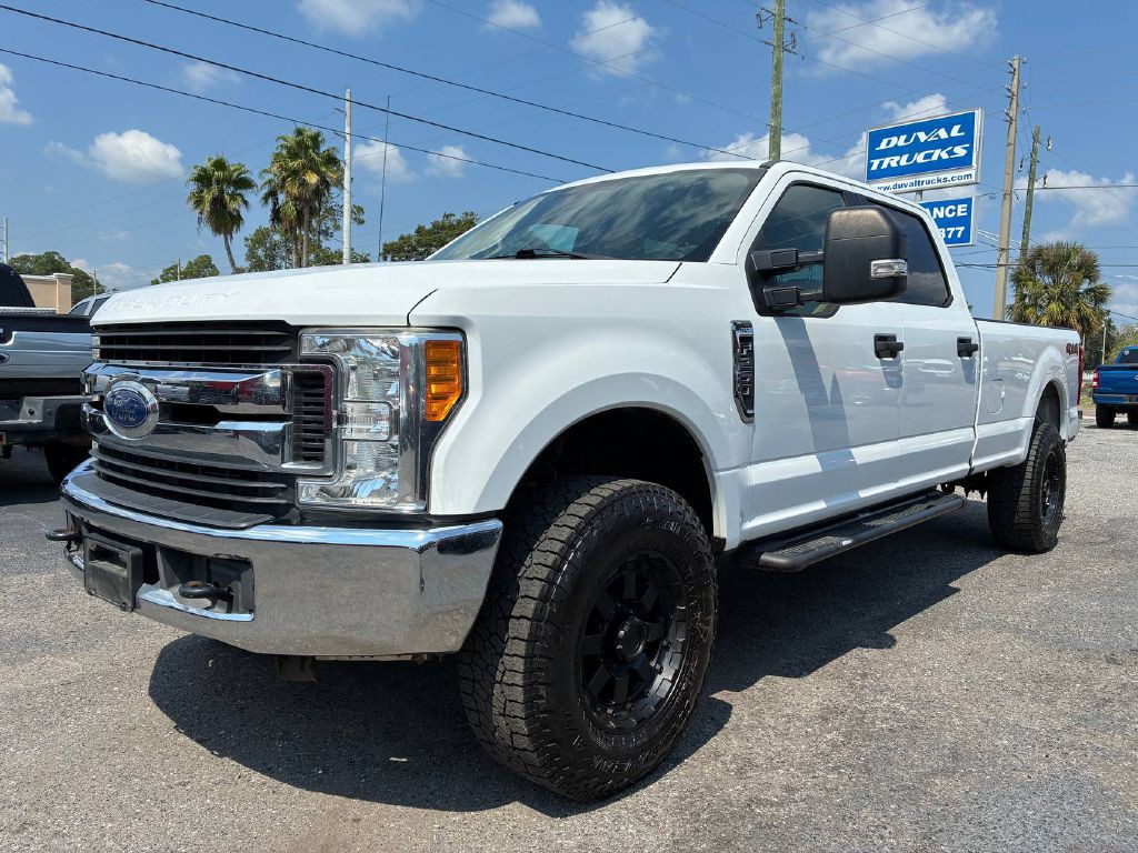 2017 Ford F-250 Image 1