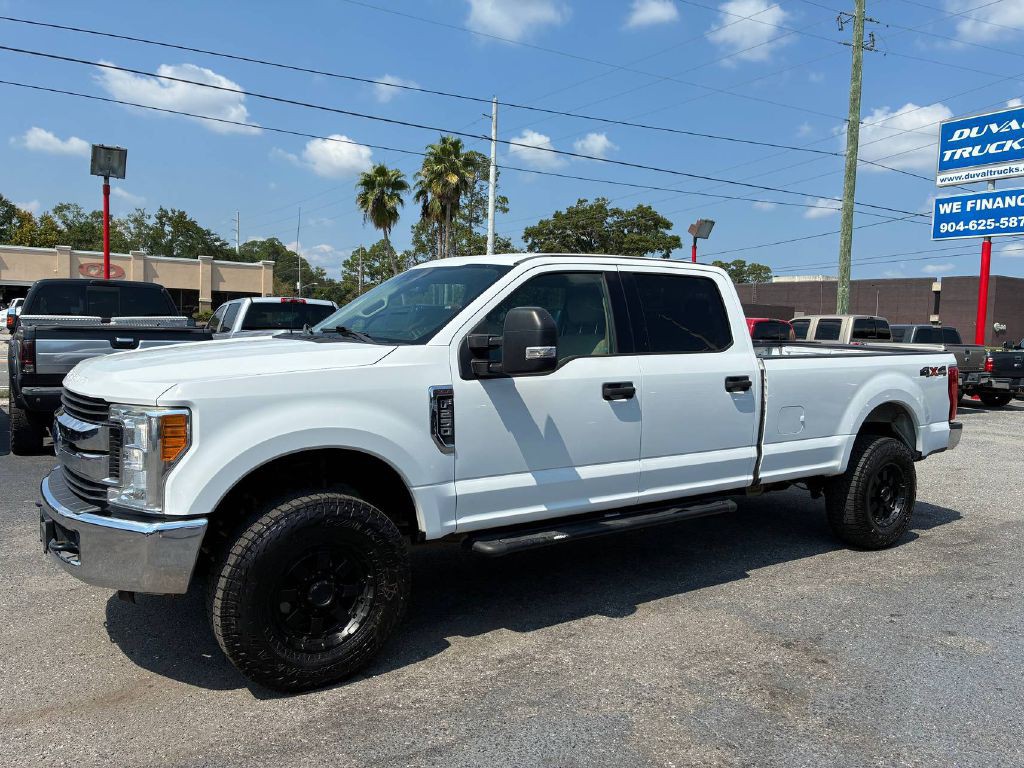 2017 Ford F-250 Image 2