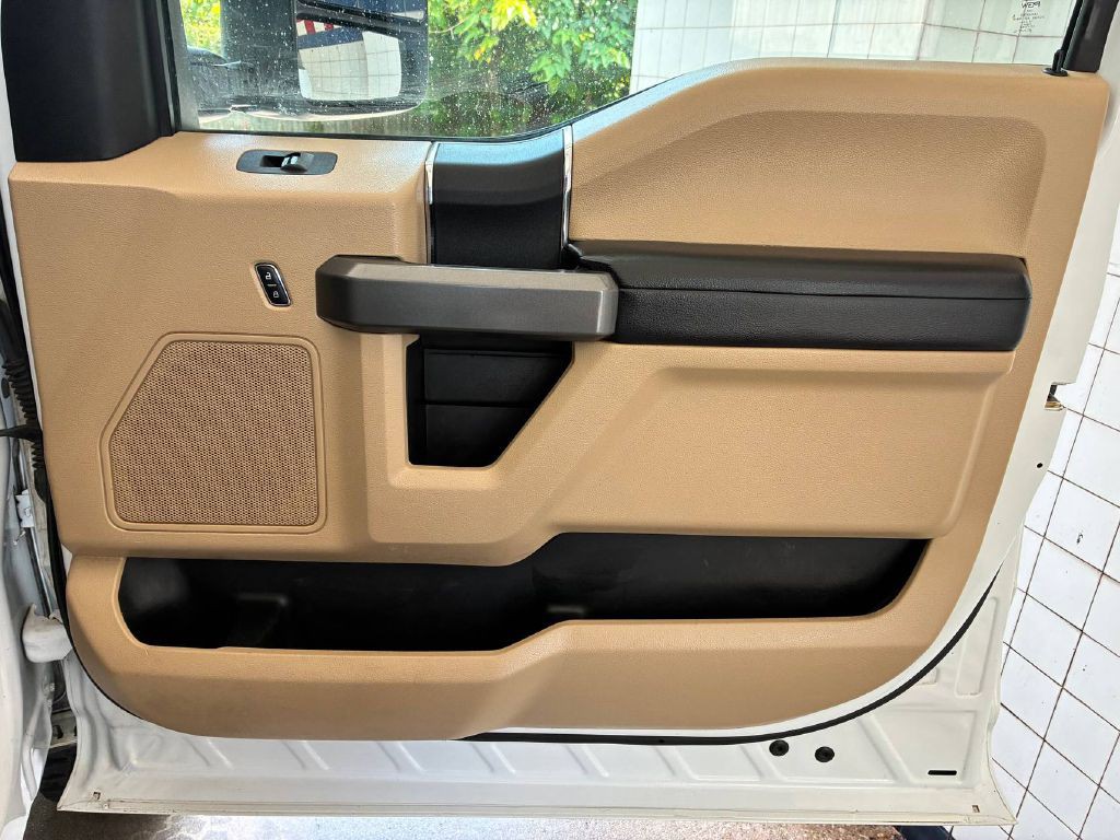 2017 Ford F-250 Image 18