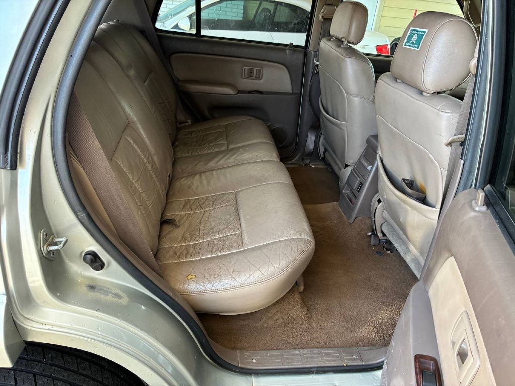 2001 Toyota 4Runner Image 15