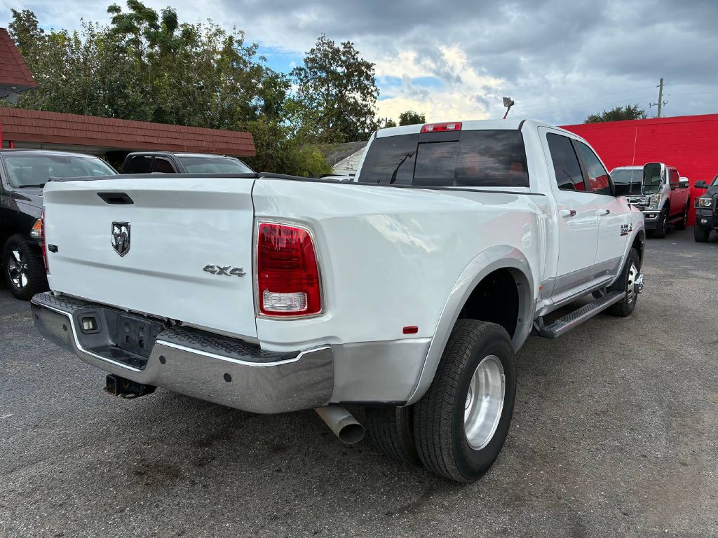 2014 RAM 3500 Image 5