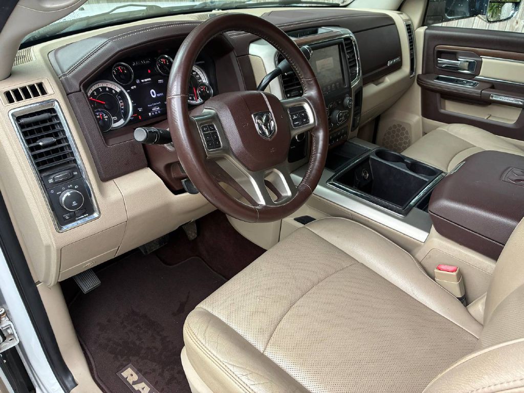 2014 RAM 3500 Image 10