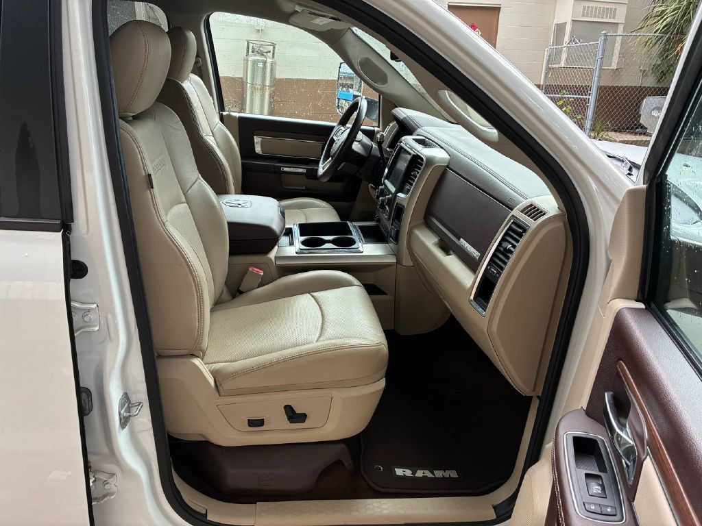 2014 RAM 3500 Image 15