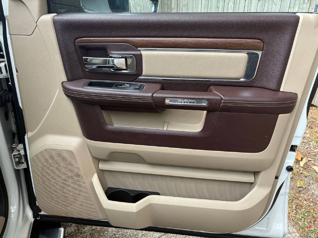 2014 RAM 3500 Image 17