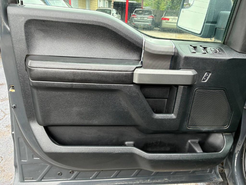 2016 Ford F-150 Image 12