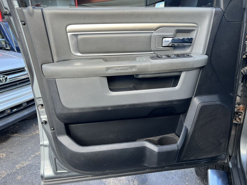 2013 RAM 2500 Image 16