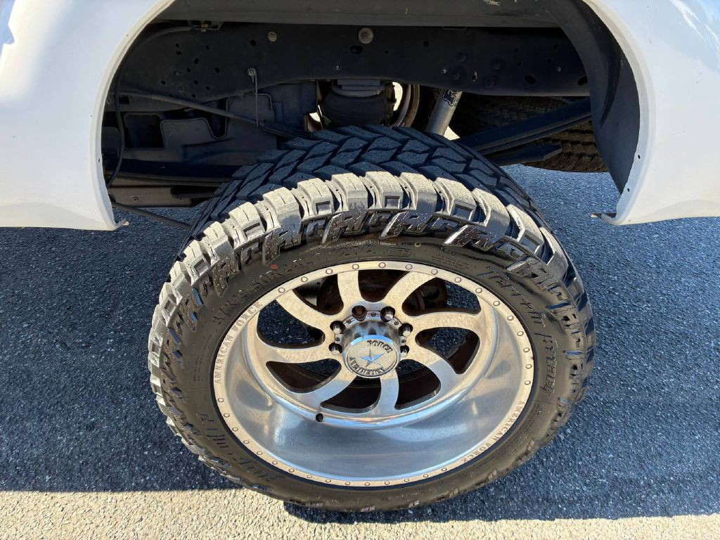 2015 Ford F-250 Image 9