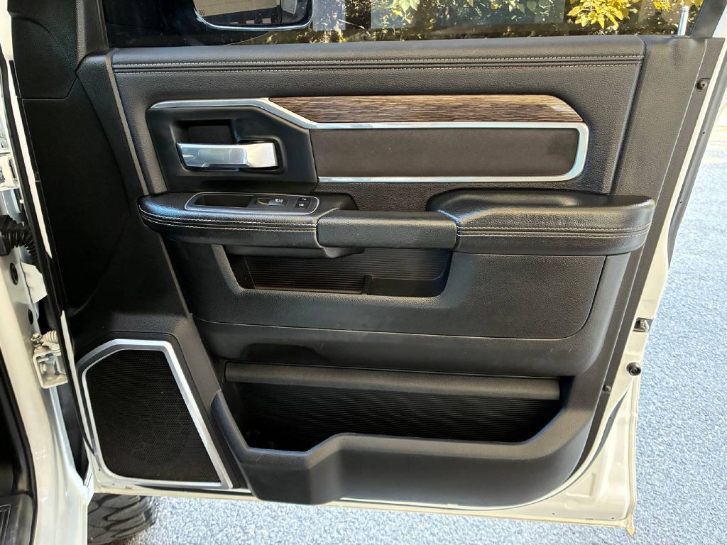 2020 RAM 3500 Image 18