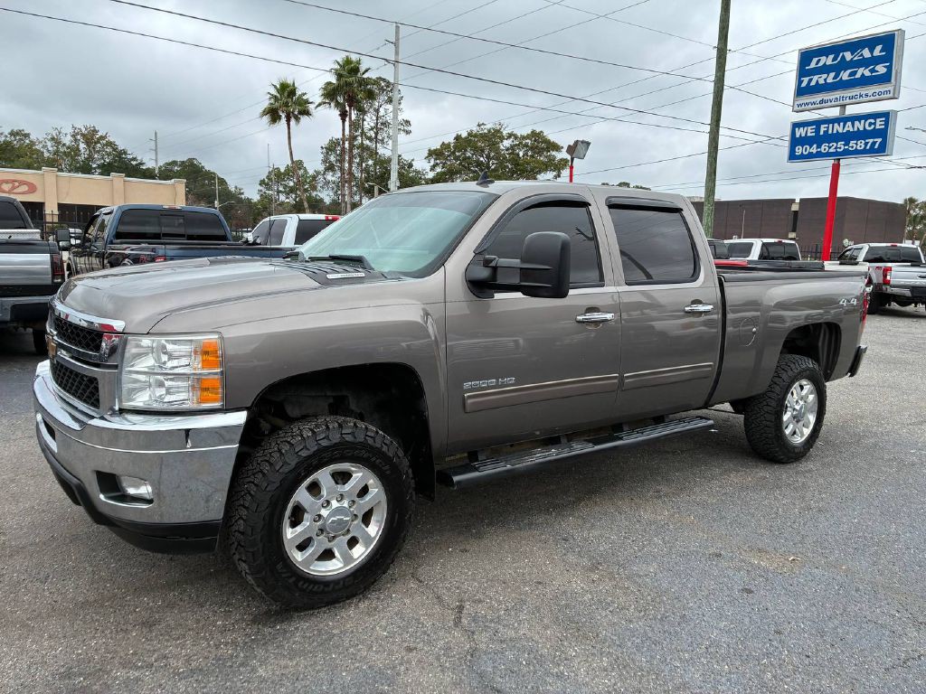 2011 Chevrolet Silverado 1500 Image 2