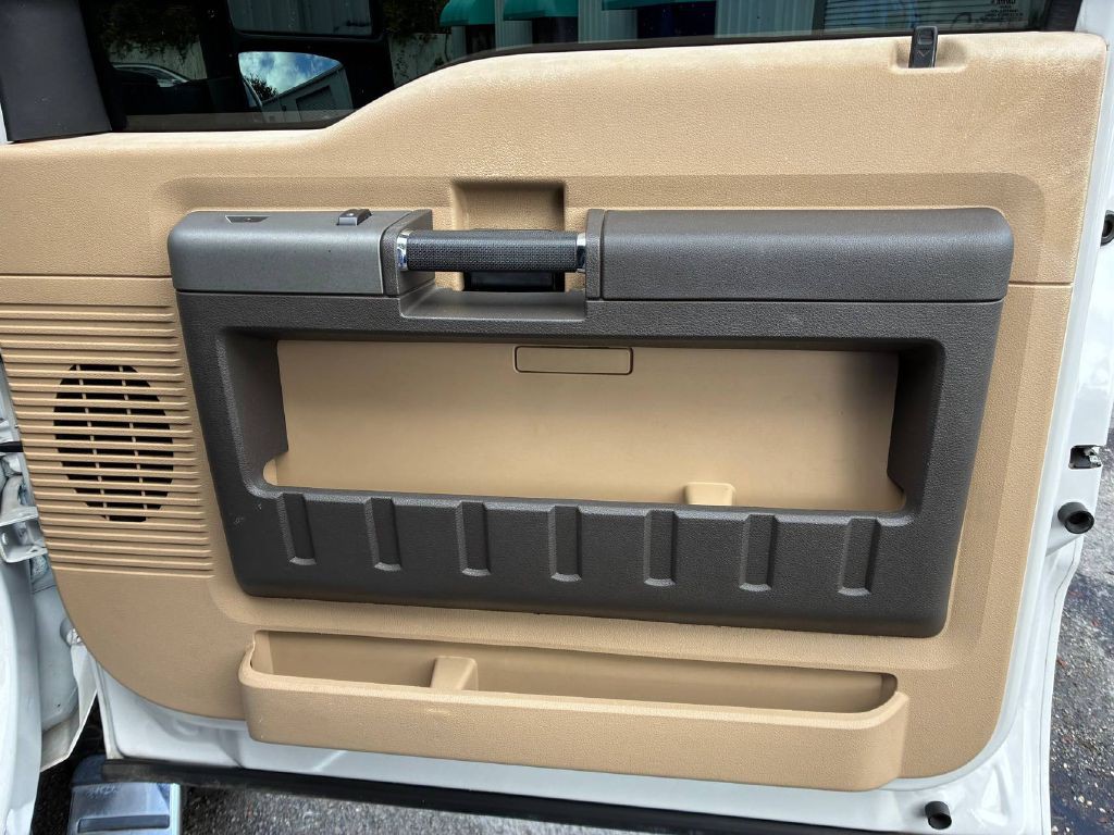 2012 Ford F-350 Image 18