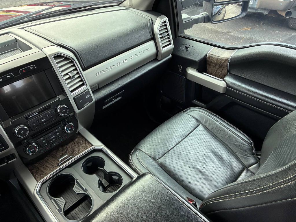 2017 Ford F-250 Image 19