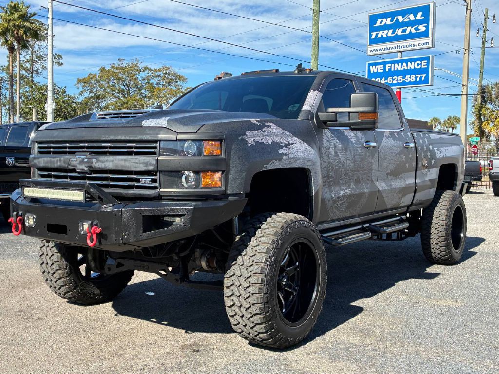 2019 Chevrolet Silverado 1500 Image 1