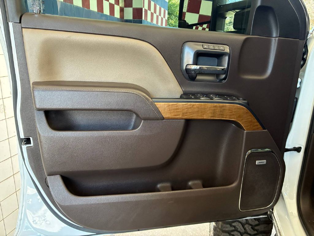 2019 Chevrolet Silverado 1500 Image 12