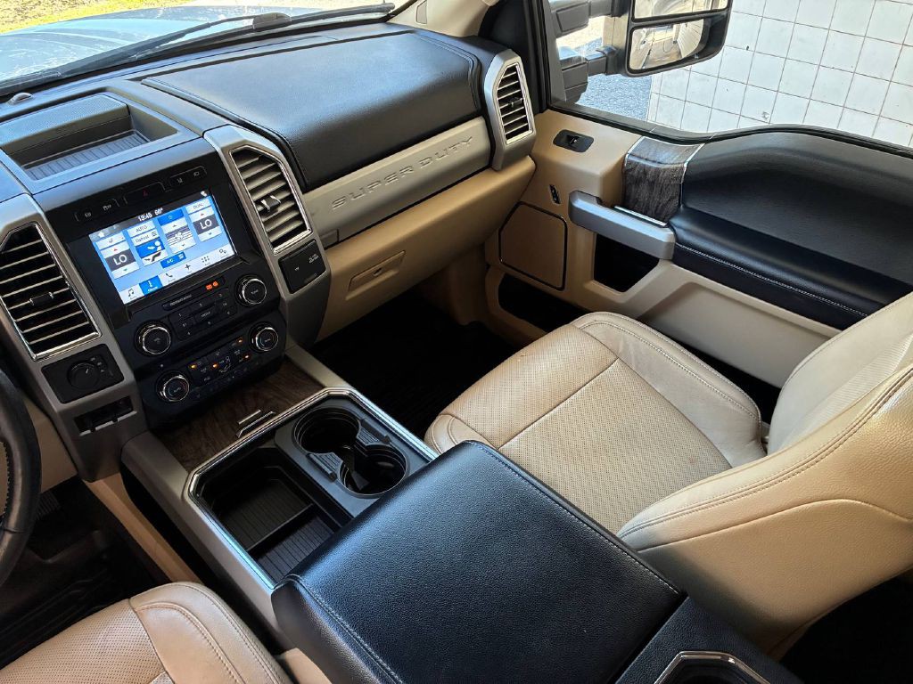 2017 Ford F-350 Image 20