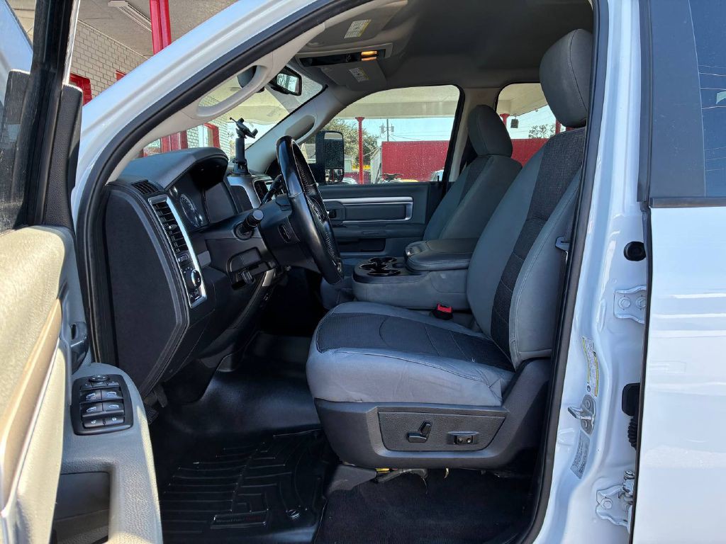 2017 RAM 2500 Image 8