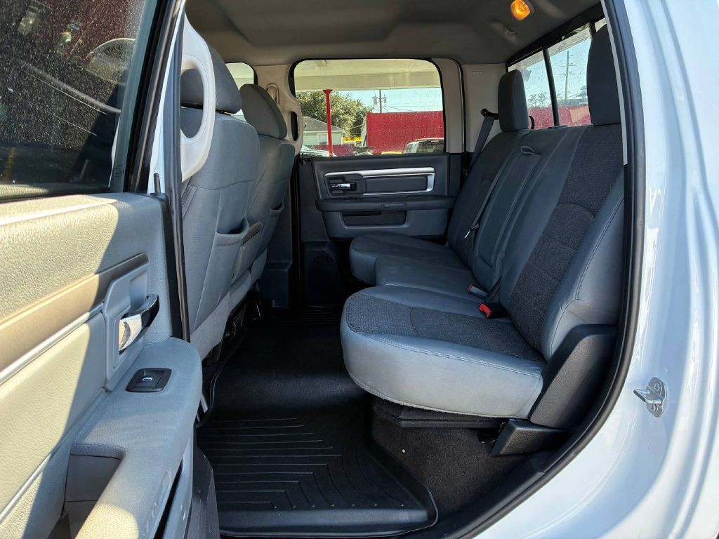 2017 RAM 2500 Image 12