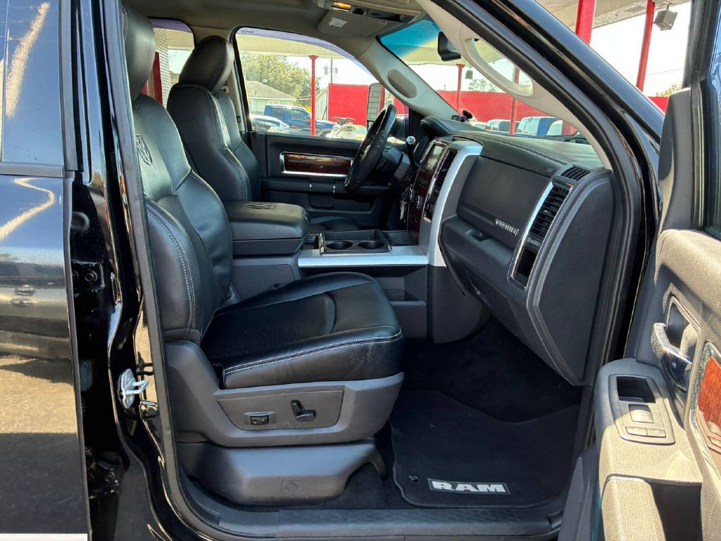 2012 Dodge Ram 3500 Image 15