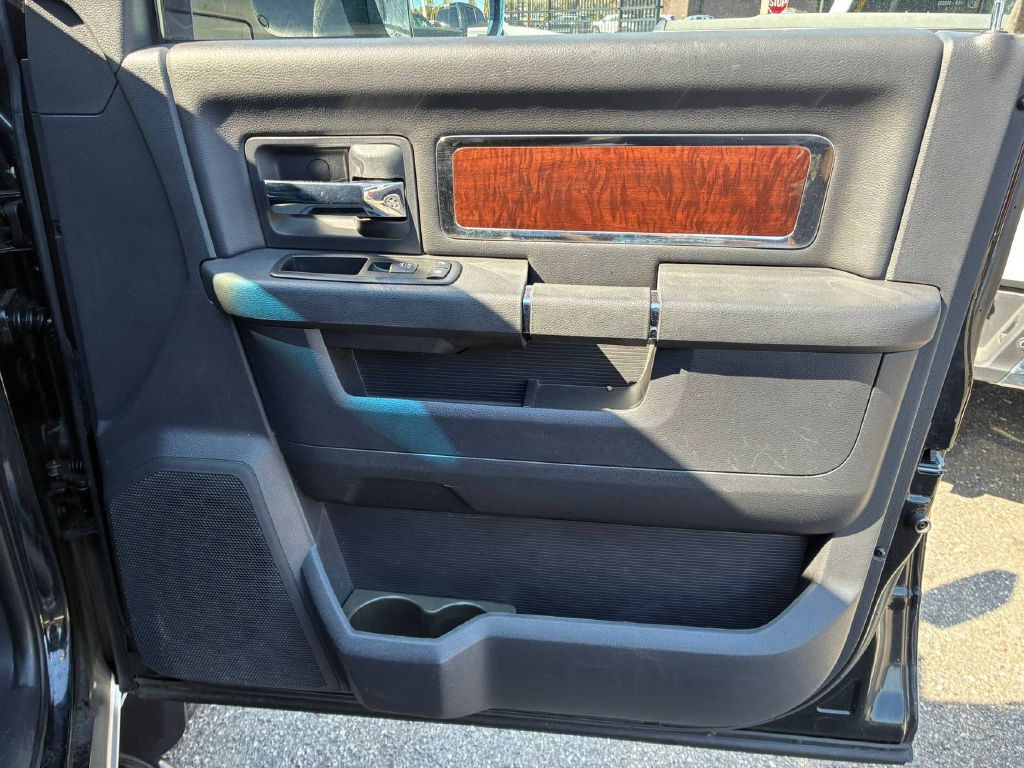 2012 Dodge Ram 3500 Image 17