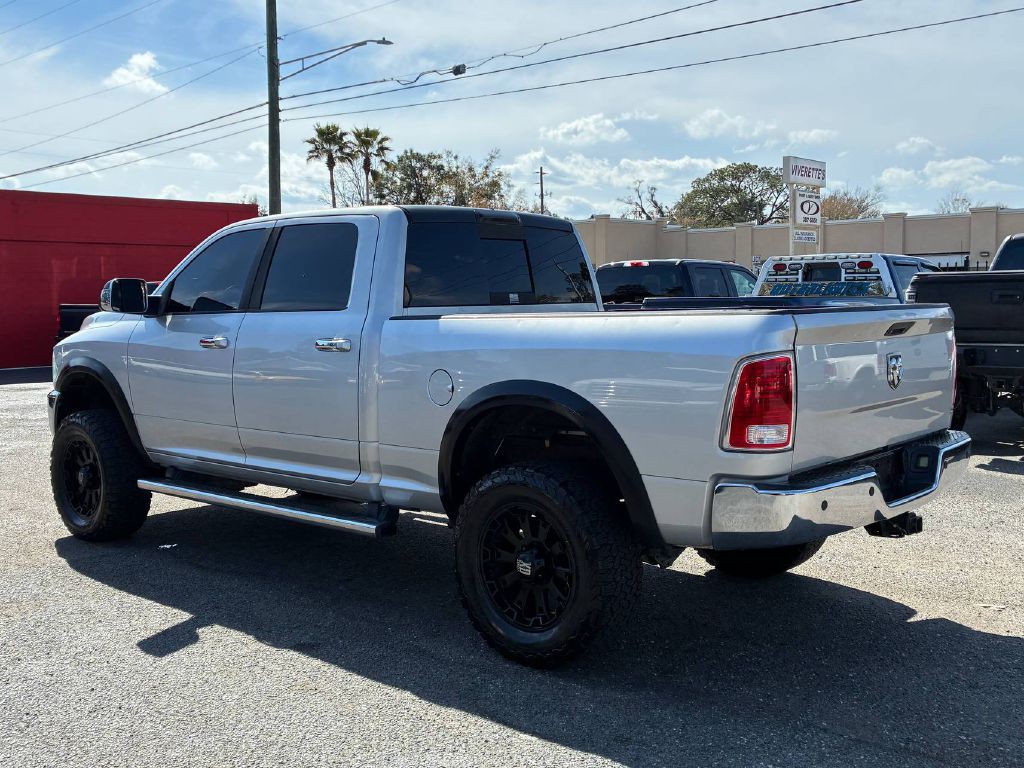 2015 RAM 2500 Image 3