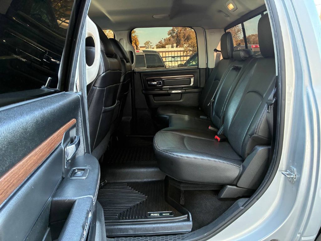 2015 RAM 2500 Image 14