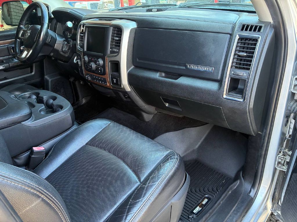 2015 RAM 2500 Image 17
