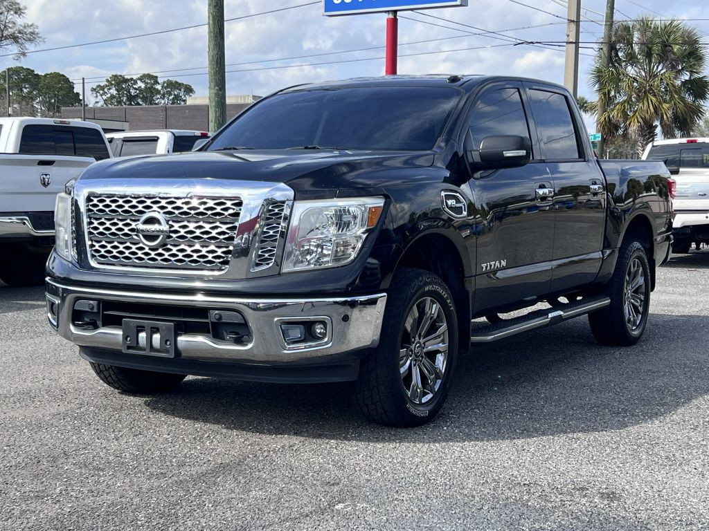2017 Nissan Titan Image 1