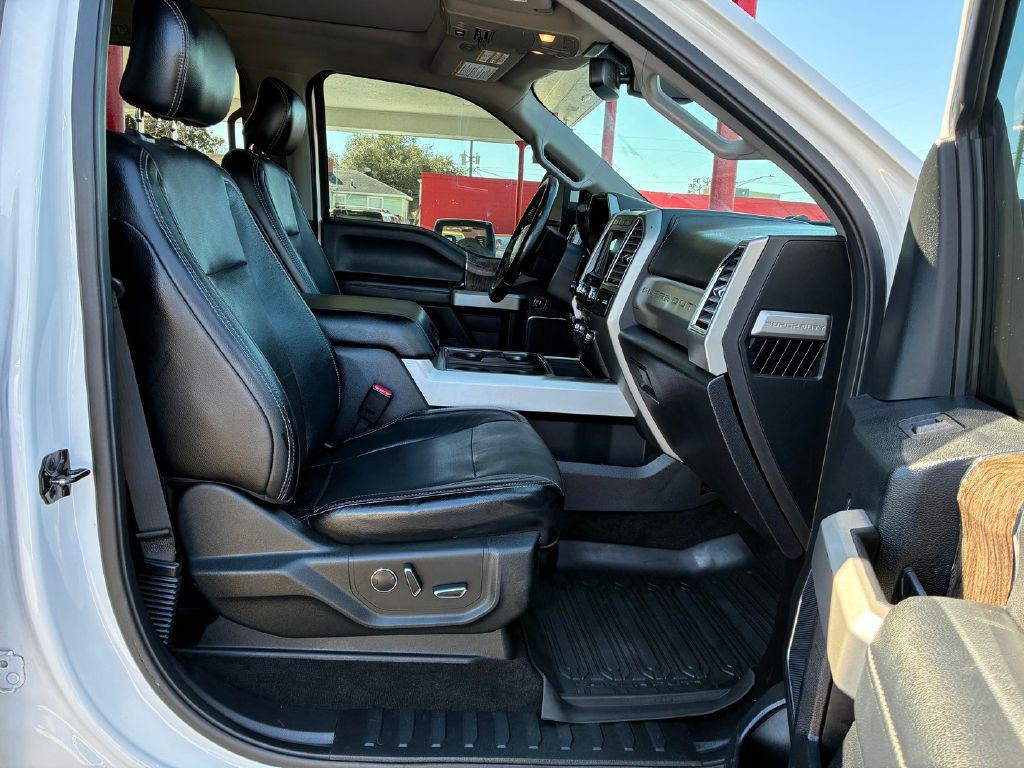 2017 Ford F-250 Image 16