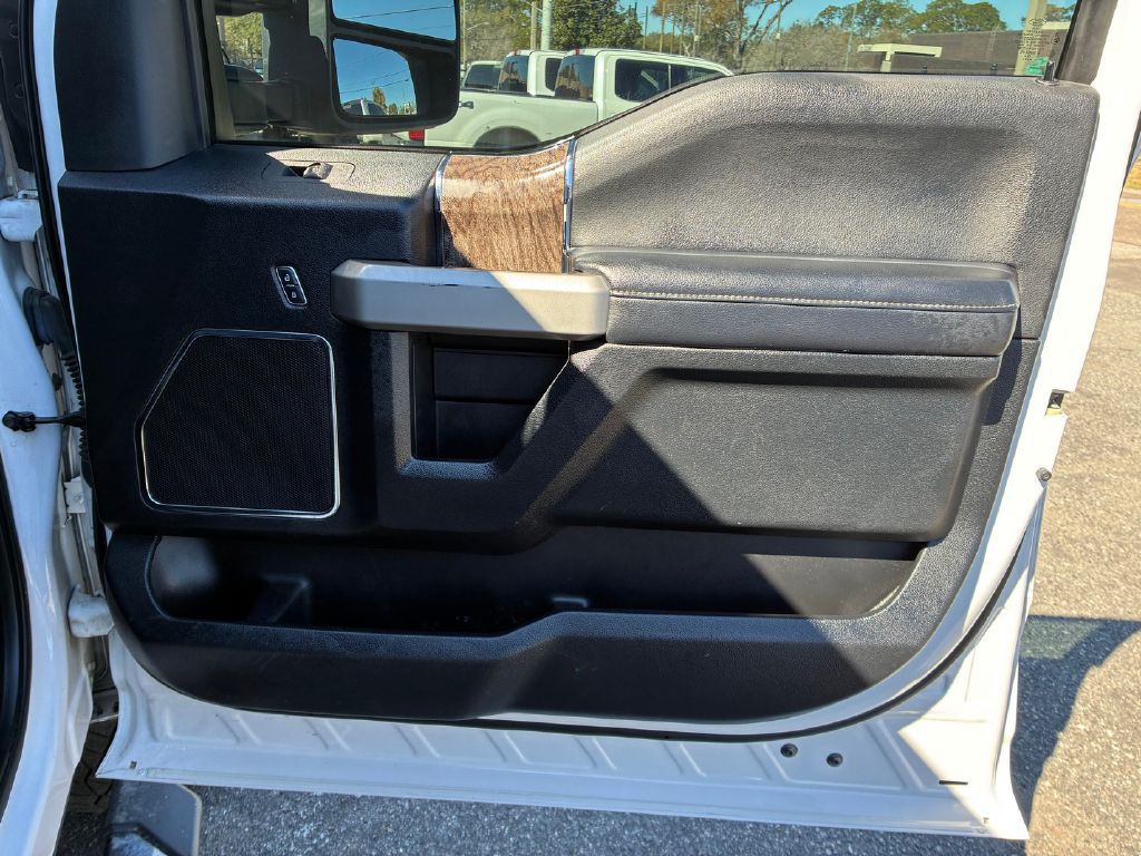2017 Ford F-250 Image 18