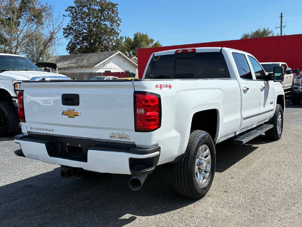2017 Chevrolet Silverado 1500 Image 5