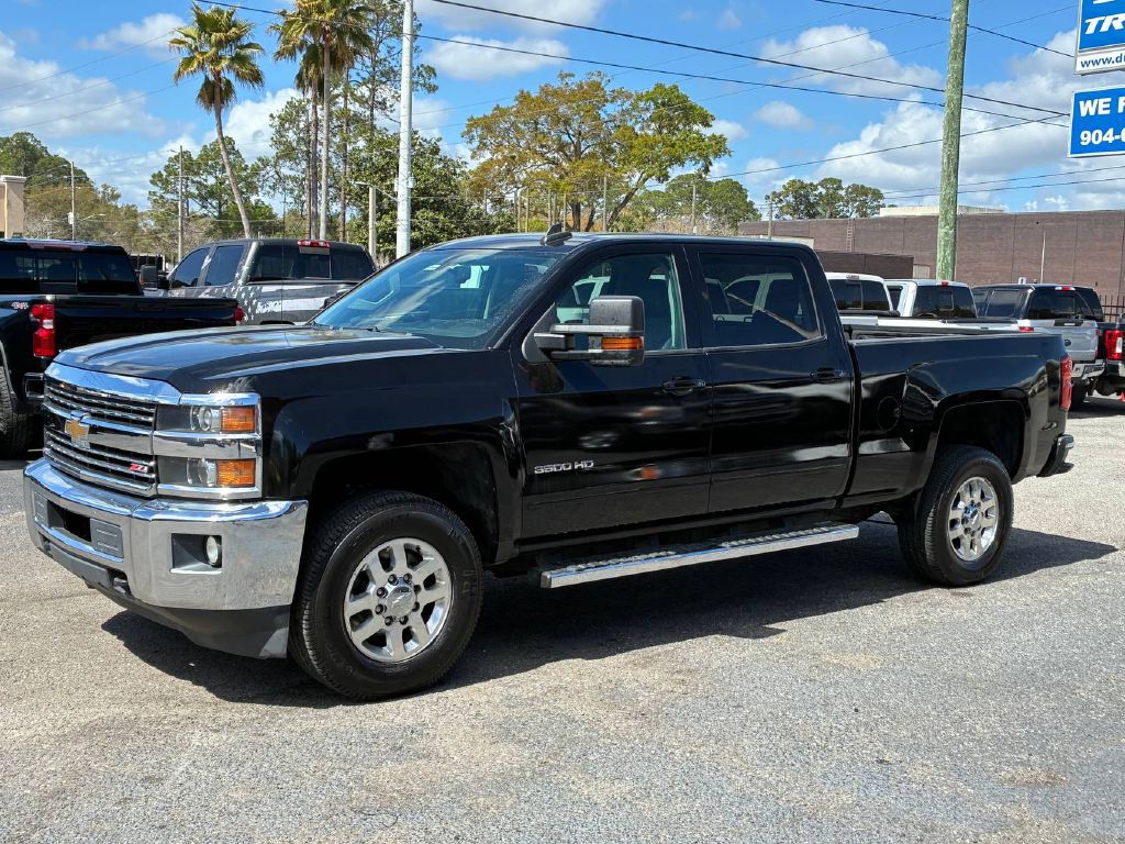2015 Chevrolet Silverado 1500 Image 2