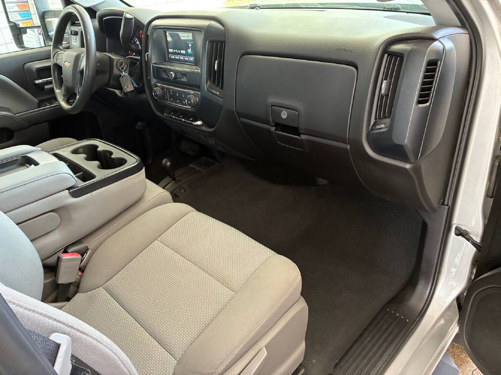 2019 Chevrolet Silverado 1500 Image 16