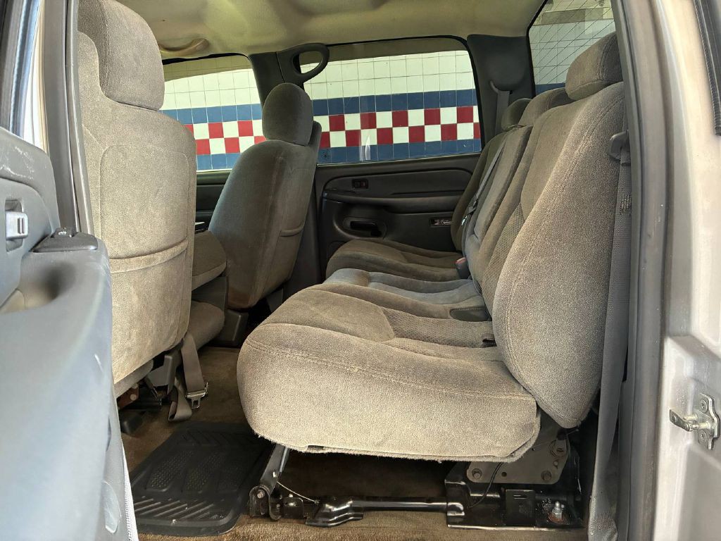 2005 Chevrolet Silverado 1500 Image 12