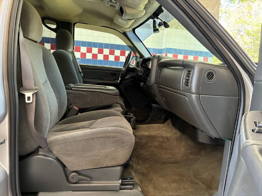 2005 Chevrolet Silverado 1500 Image 14