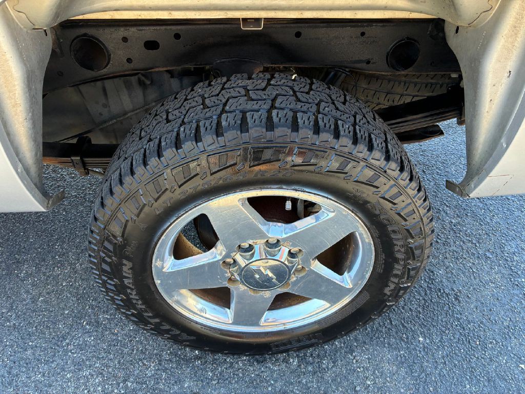 2011 Chevrolet Silverado 1500 Image 9