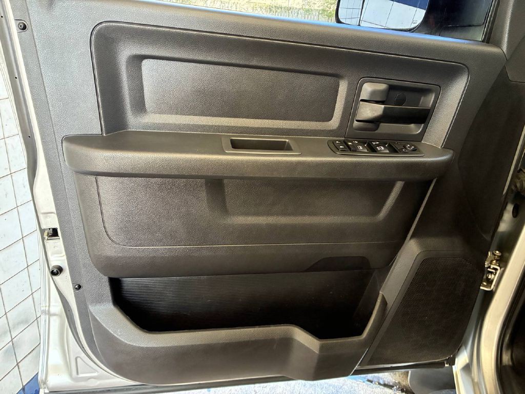 2012 Dodge Ram 2500 Image 11