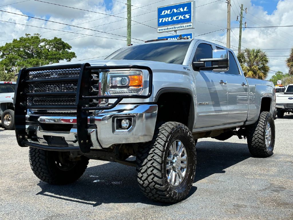 2016 GMC Sierra 2500 Image 1