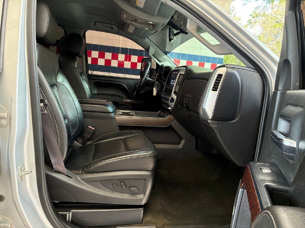 2016 GMC Sierra 2500 Image 15