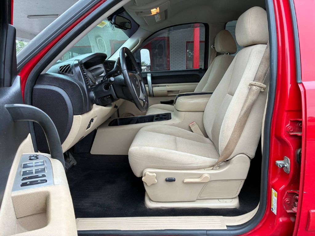 2008 Chevrolet Silverado 1500 Image 9