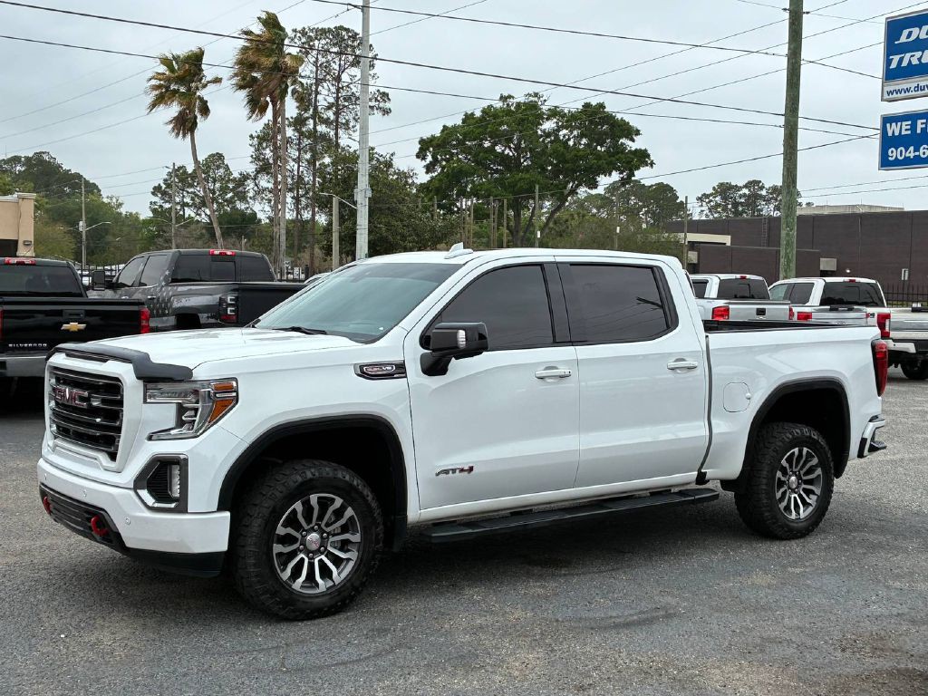 2020 GMC Sierra Image 2