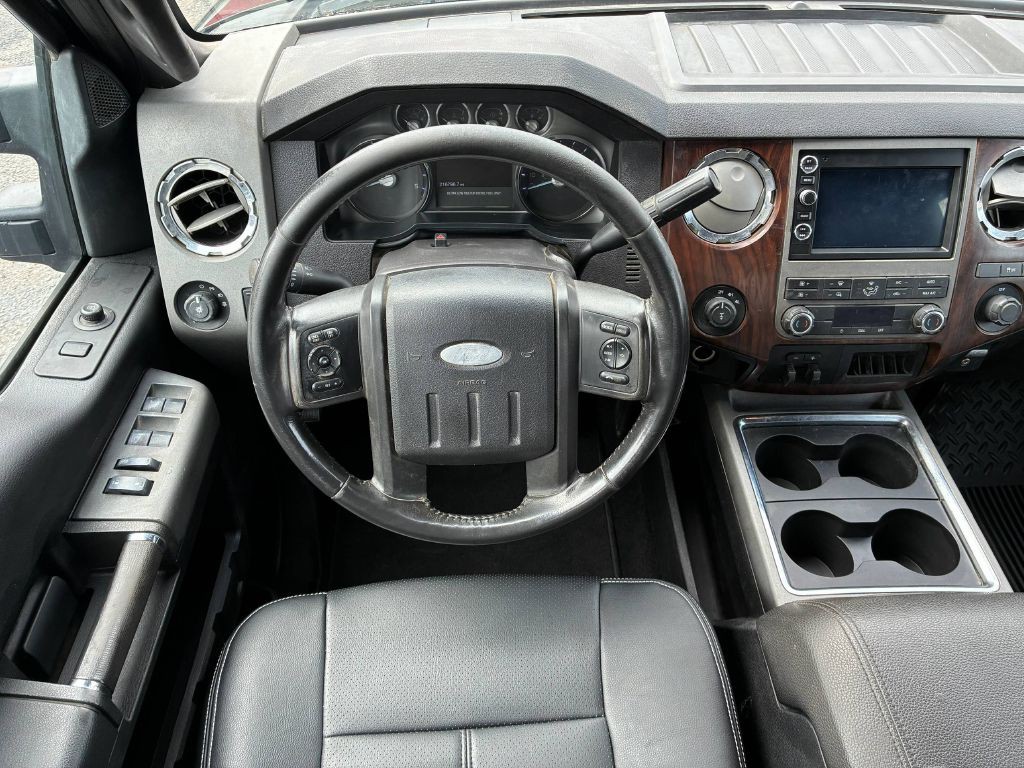 2011 Ford F-250 Image 17