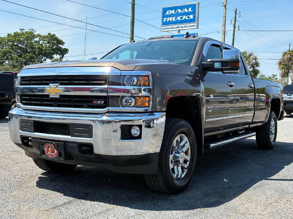 2015 Chevrolet Silverado 1500 Image 1